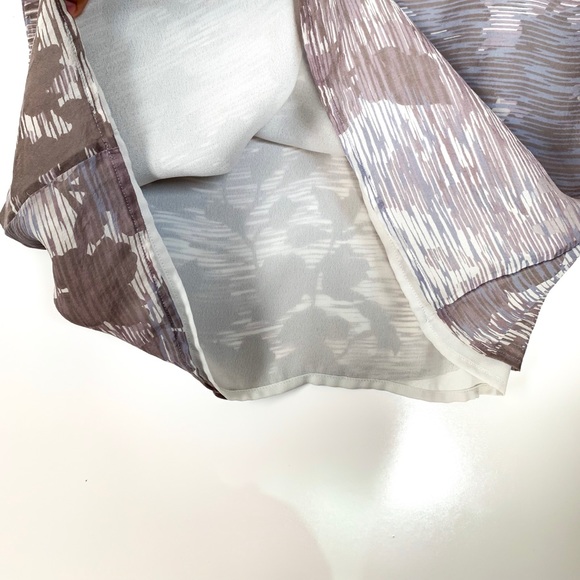 Banana Republic 100%silk crepe short-sleeve blouse - Picture 7 of 8